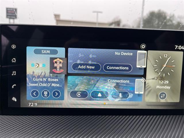 2025 Nissan Kicks SR FWD