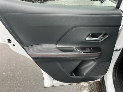 2025 Nissan Kicks SR FWD