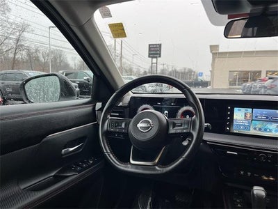 2025 Nissan Kicks SR FWD