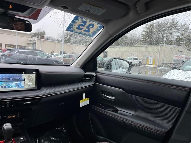 2025 Nissan Kicks SR FWD