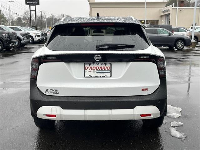 2025 Nissan Kicks SR FWD