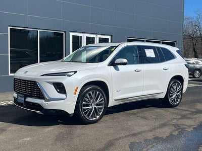 2025 Buick Enclave 4dr Avenir