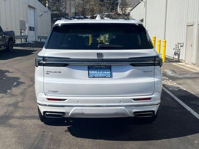 2025 Buick Enclave 4dr Avenir