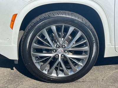 2025 Buick Enclave 4dr Avenir