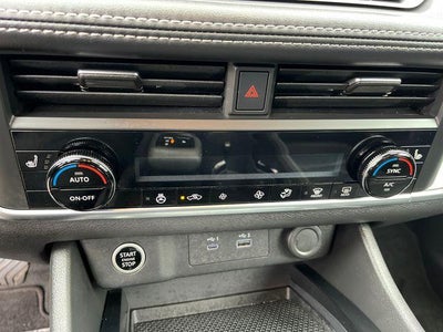 2023 Nissan Rogue AWD SV