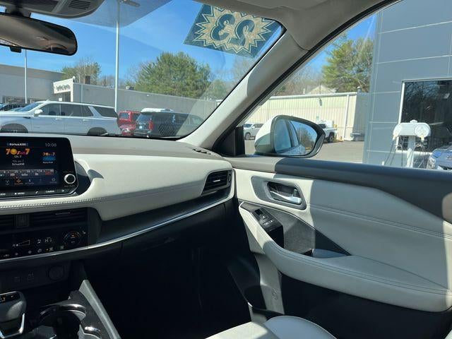 2023 Nissan Rogue AWD SV