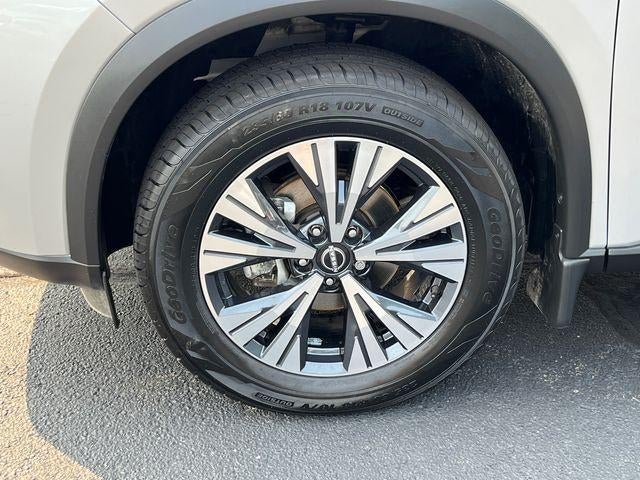 2022 Nissan Rogue AWD SV