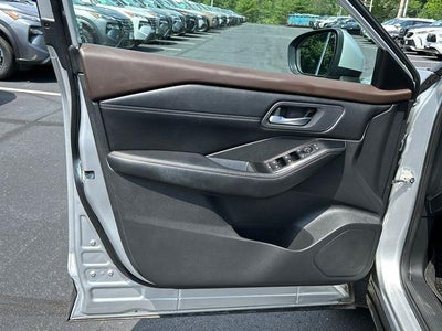 2022 Nissan Rogue AWD SV