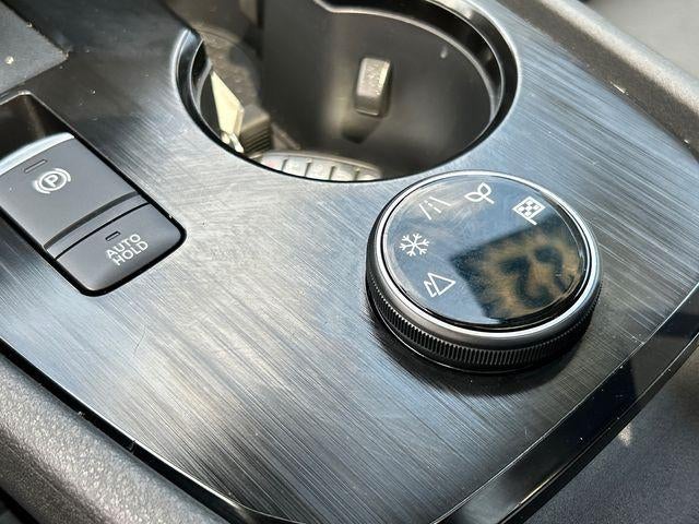 2022 Nissan Rogue AWD SV