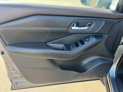 2023 Nissan Rogue AWD SV