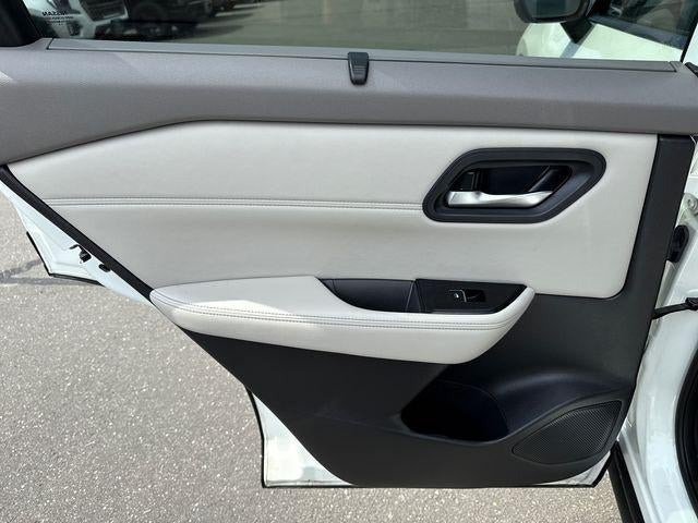 2023 Nissan Rogue AWD SL