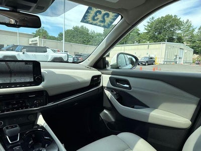 2023 Nissan Rogue AWD SL