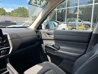 2022 Nissan Pathfinder SV 4WD