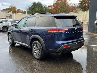 2025 Nissan Pathfinder SV 4WD