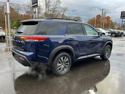 2025 Nissan Pathfinder SV 4WD