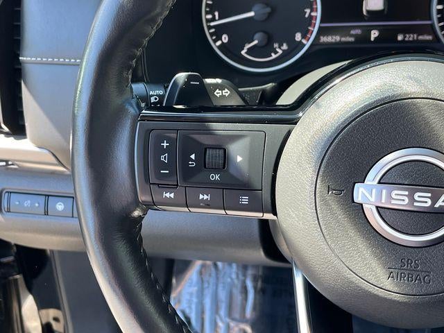 2023 Nissan Pathfinder SL 4WD