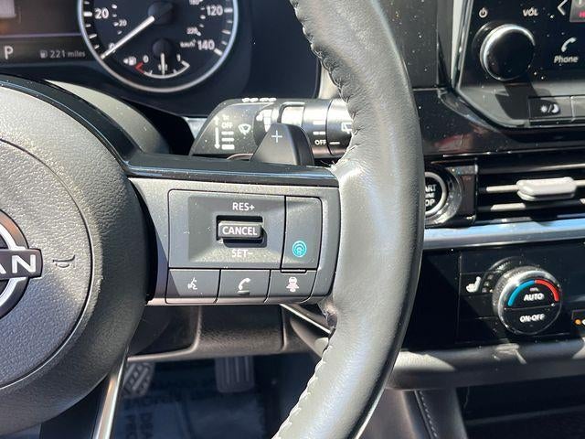 2023 Nissan Pathfinder SL 4WD