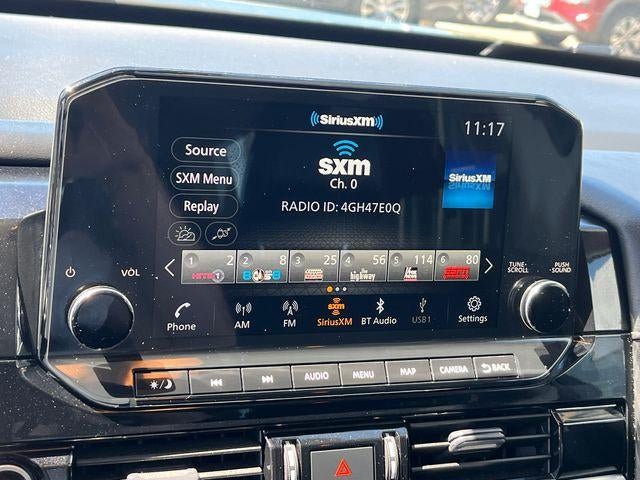 2023 Nissan Pathfinder SL 4WD