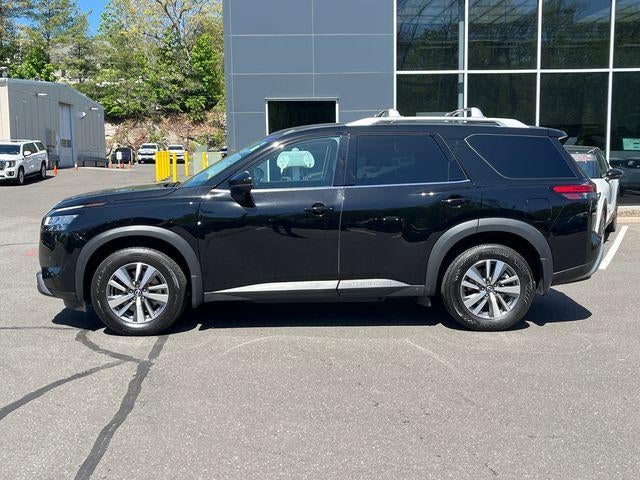 2023 Nissan Pathfinder SL 4WD