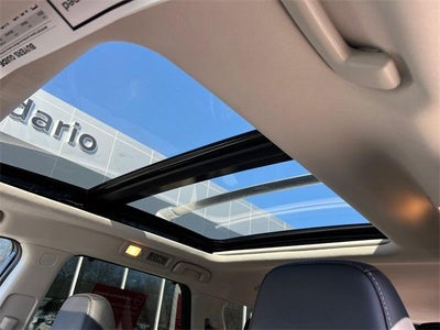 2023 Nissan Pathfinder SL 4WD