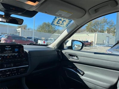 2023 Nissan Pathfinder SL 4WD