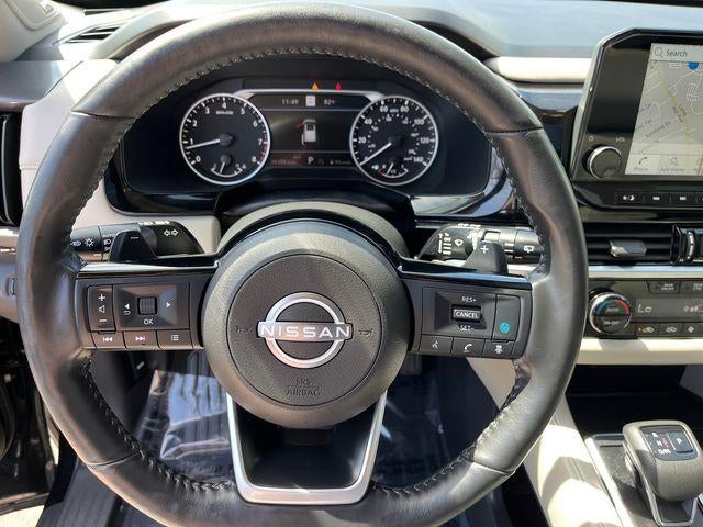 2023 Nissan Pathfinder SL 4WD