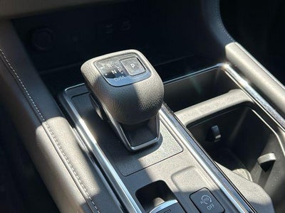 2023 Nissan Pathfinder SL 4WD