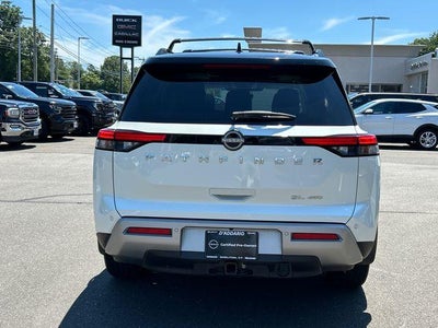 2023 Nissan Pathfinder SL 4WD