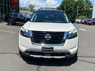 2023 Nissan Pathfinder SL 4WD