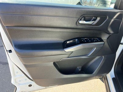 2023 Nissan Pathfinder SL 4WD