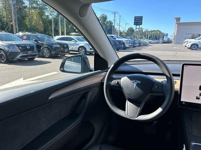 2025 Tesla Model Y Long Range AWD *Ltd Avail*