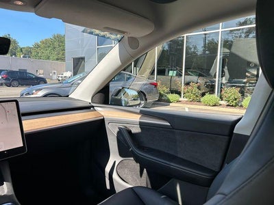 2025 Tesla Model Y Long Range AWD *Ltd Avail*