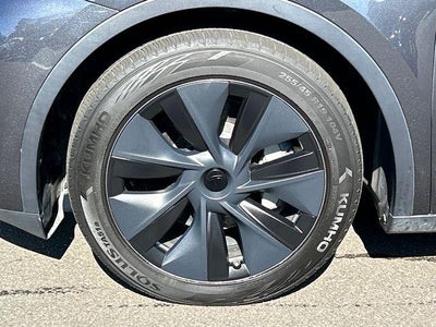 2025 Tesla Model Y Long Range AWD *Ltd Avail*