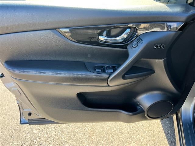 2022 Nissan Rogue Sport AWD SL