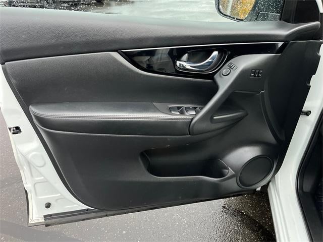 2022 Nissan Rogue Sport AWD SL