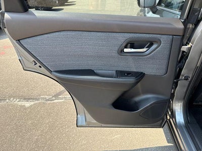 2021 Nissan Rogue AWD SV