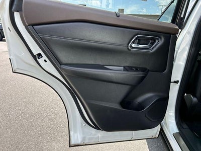 2021 Nissan Rogue AWD Platinum