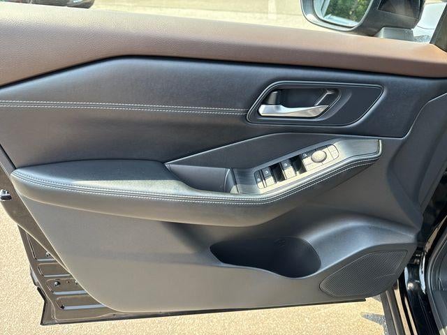 2023 Nissan Rogue AWD SV *Ltd Avail*