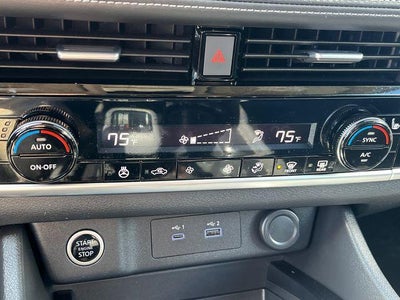 2022 Nissan Rogue AWD SV