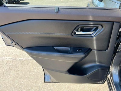 2022 Nissan Rogue AWD SV