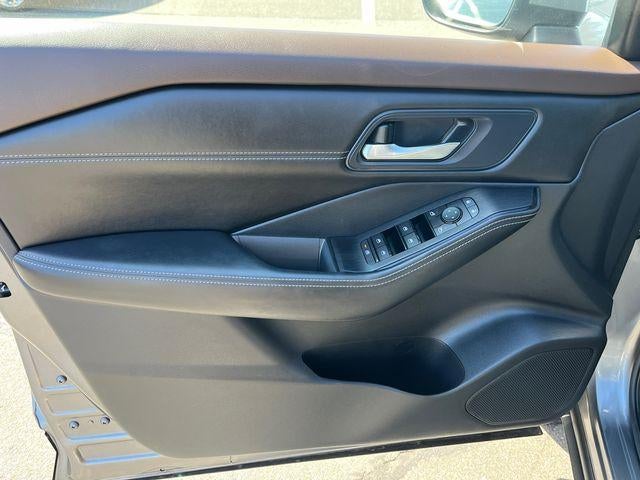 2022 Nissan Rogue AWD SV