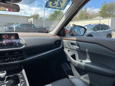2023 Nissan Rogue AWD SV