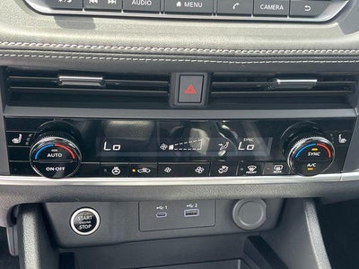 2023 Nissan Rogue AWD SV