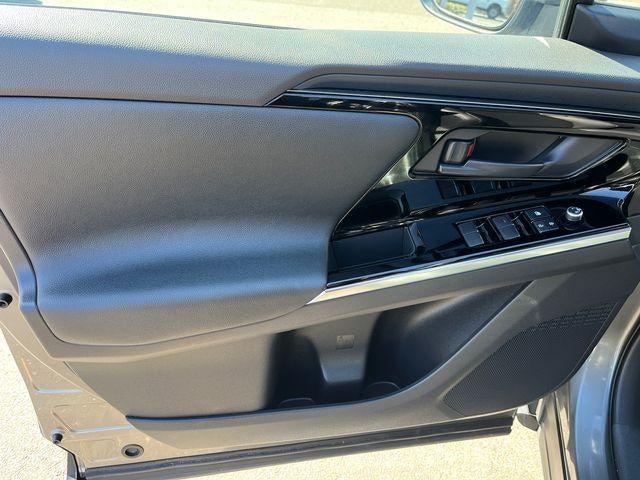 2023 Toyota bZ4X Limited AWD (Natl)