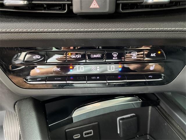 2022 Buick Envision AWD 4dr Essence