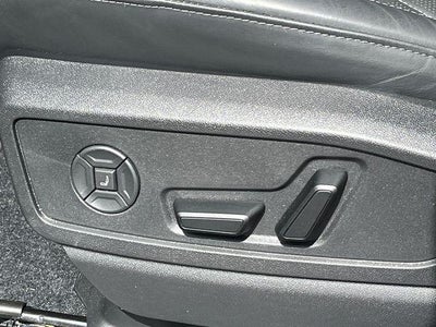 2025 Audi SQ5 Premium Plus 3.0 TFSI quattro