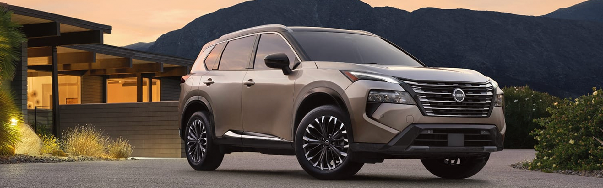 2026 Nissan Rogue vs 2026 Honda CR-V comparison