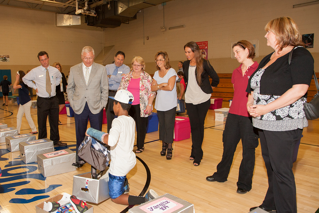 Derby, Seymour and Shelton Schools Kickoff Valley United Way’s Community Campaign!
